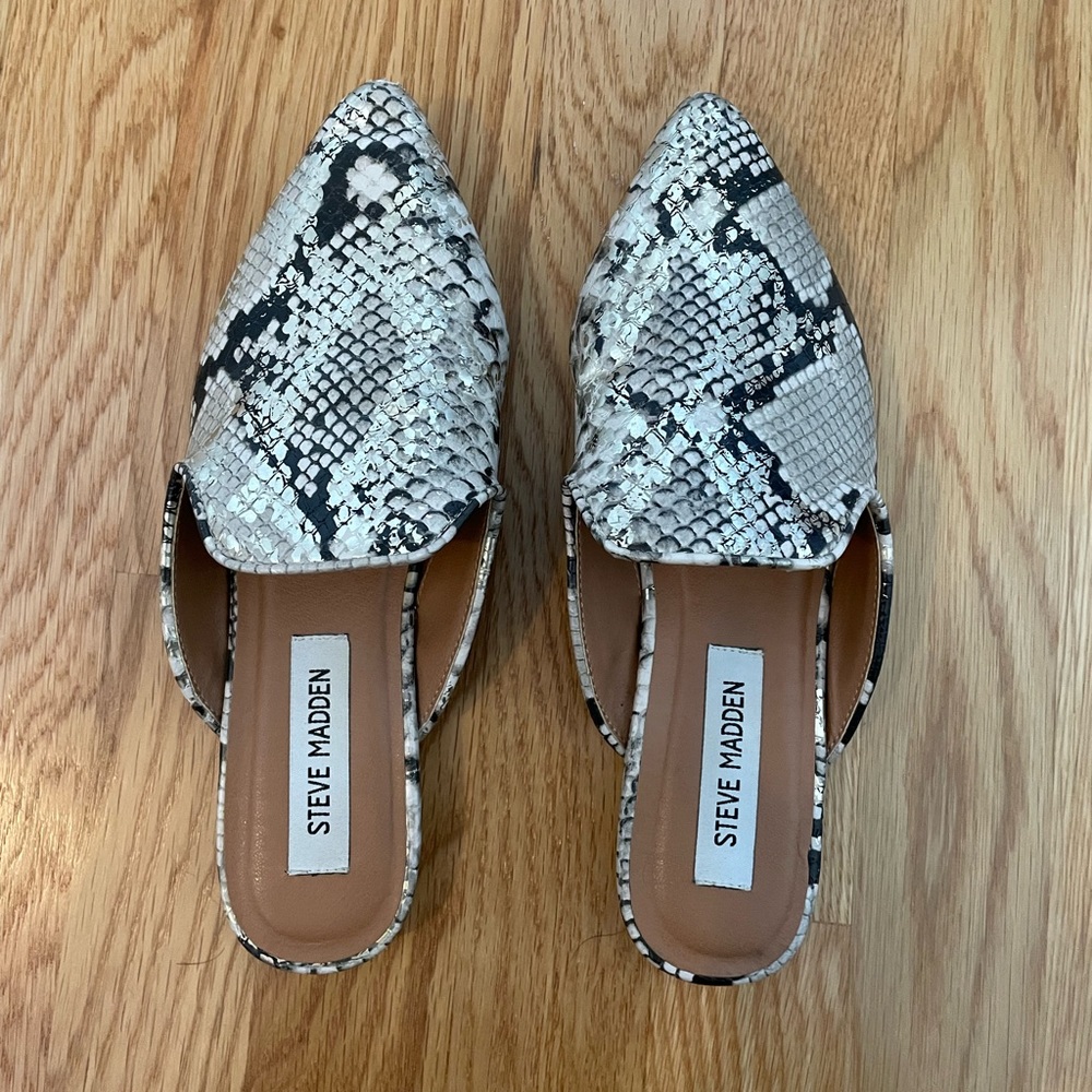 Steve Madden alligator print mules